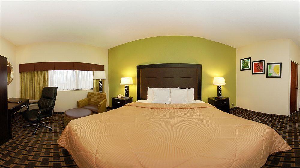 Quality Inn & Suites Greenville Near Downtown Ngoại thất bức ảnh